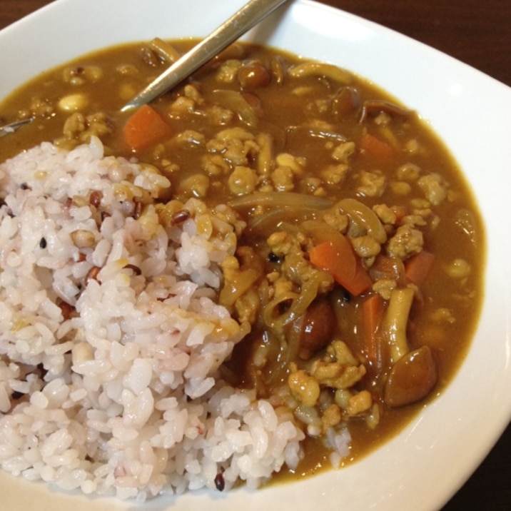 時短カレー♪なめこと挽き肉のカレー